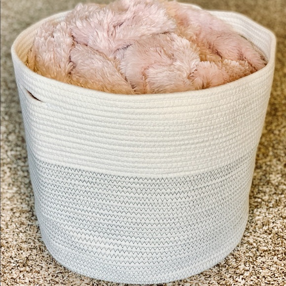 Storage Basket with EXTREME Imperfect Stitching - Picture 2 of 12